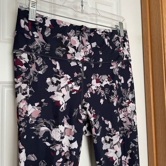 Athleta Challenge Bloom 7/8 Length Blue Floral Size Small - Picture 3 of 12
